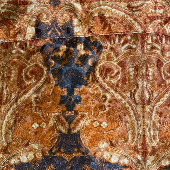 Button Down Patterned Shirt - Picture 3 of 4